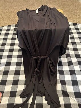 Super Soft Joyspun Black Robe with pockets 😍